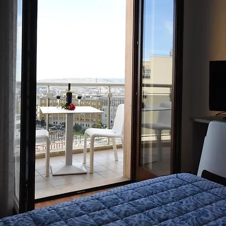 Apartmán Central Holiday Homes *