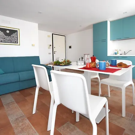 Central Holiday Homes Apartmán Matera