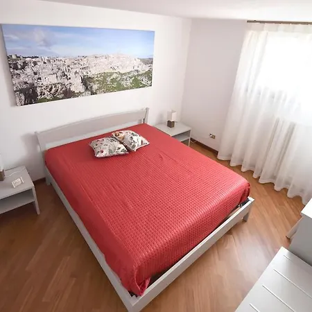 Central Holiday Homes Apartmán *