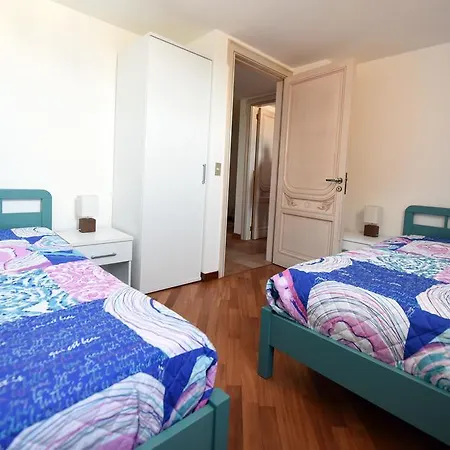 Central Holiday Homes Apartmán Matera