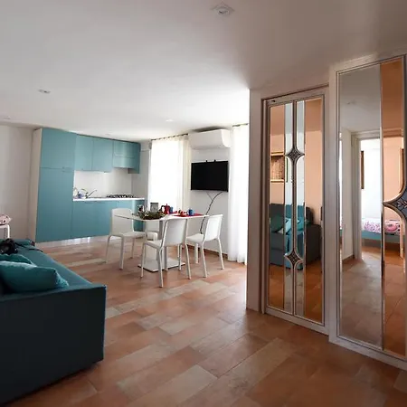 Apartment Central Holiday Homes